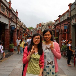 Sanxia old street with Jessie and Erin